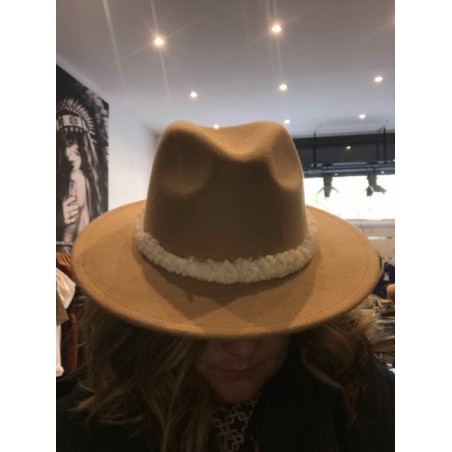 Chapeau doudou beige